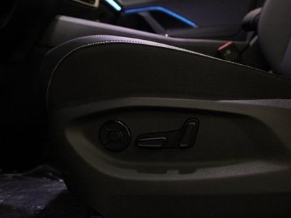 New 2026 Volkswagen Tiguan SE