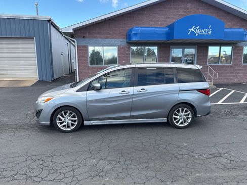 Used 2012 MAZDA MAZDA5 Grand Touring image 2