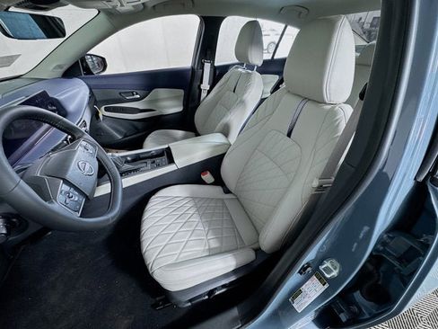New 2026 Nissan Sentra SL w/ Floor Mat Package FWD image 18