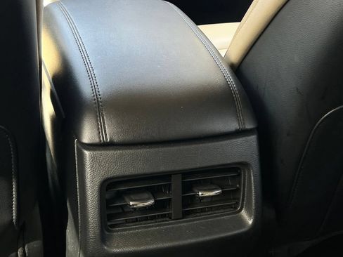 Used 2024 Ford Edge SEL AWD/4WD image 24