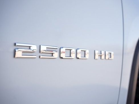 Used 2022 Chevrolet Silverado 2500 LTZ w/ LTZ Convenience Package image 12