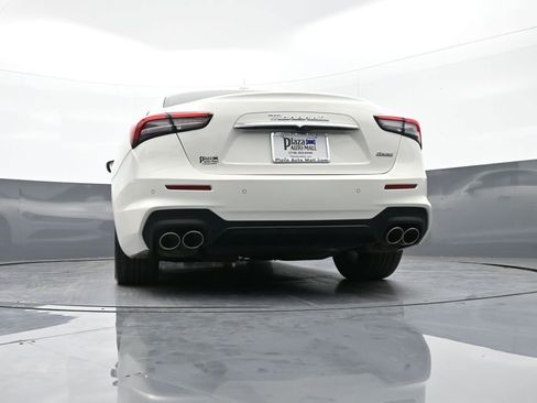 Used 2022 Maserati Ghibli Modena image 32