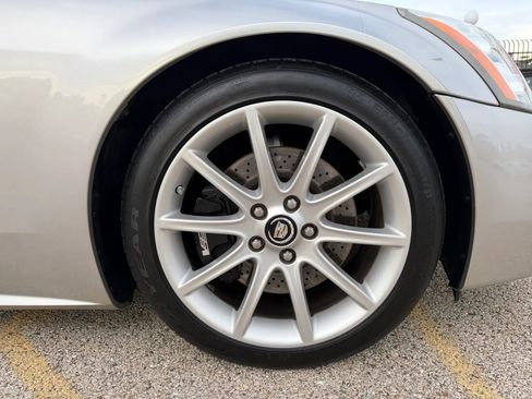 Used 2007 Cadillac XLR V RWD image 14