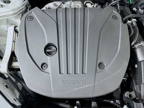 New 2026 Volvo XC90 B5 Core image 29