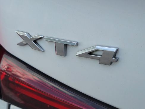 Used 2020 Cadillac XT4 Premium Luxury w/ Enhanced Visibility Package image 6