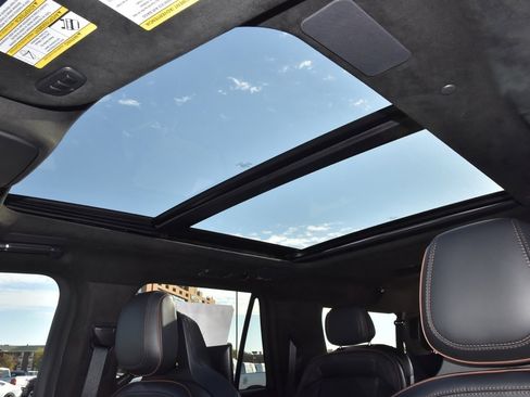 New 2025 Lincoln Navigator L Black Label image 37