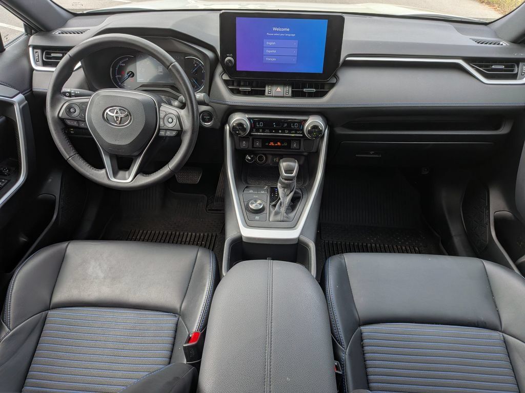 Used 2023 Toyota RAV4 XSE AWD/4WD image 29