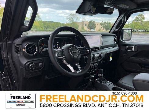 New 2025 Jeep Wrangler Unlimited Sahara AWD/4WD image 10