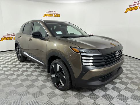 New 2026 Nissan Kicks SR w/ SR Premium Package image 9