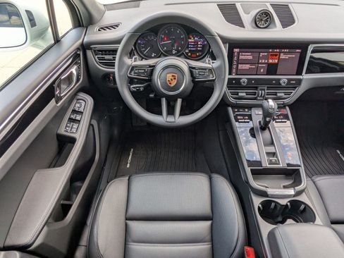 Certified 2026 Porsche Macan AWD/4WD image 15