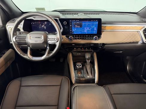 Used 2024 GMC Canyon Denali AWD/4WD image 13