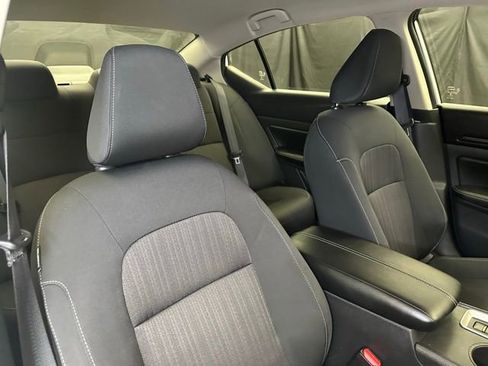 Used 2025 Nissan Altima 2.5 SV AWD/4WD image 16