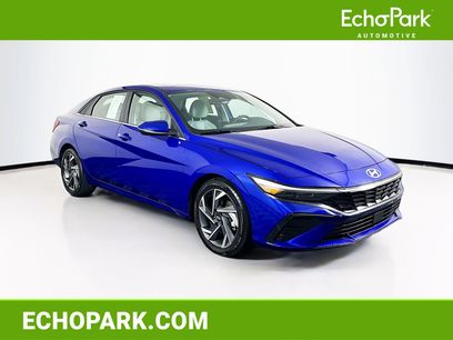 Used 2025 Hyundai Elantra Limited