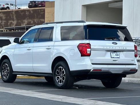 Certified 2024 Ford Expedition Max XLT image 5
