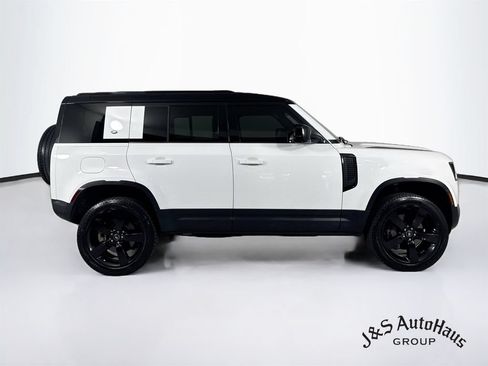 Used 2022 Land Rover Defender 110 S AWD/4WD image 8