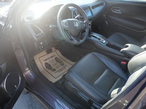 Used 2020 Honda HR-V EX-L image 9