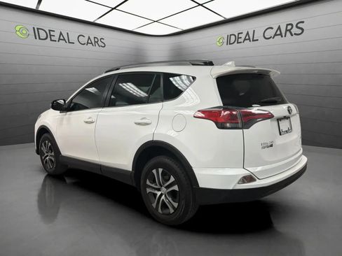Used 2017 Toyota RAV4 LE w/ Carpet Mat Package AWD/4WD image 7