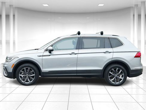Used 2022 Volkswagen Tiguan SE AWD/4WD image 6