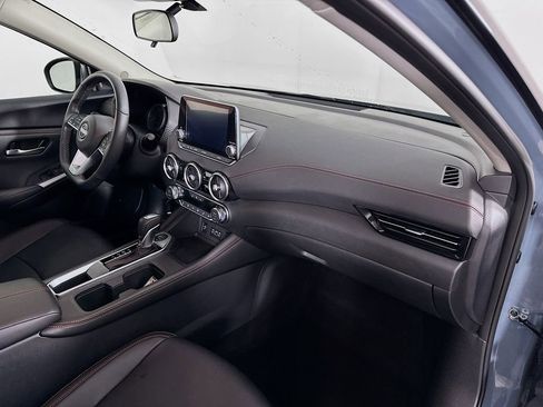 Used 2024 Nissan Sentra SR w/ SR Premium Package image 36