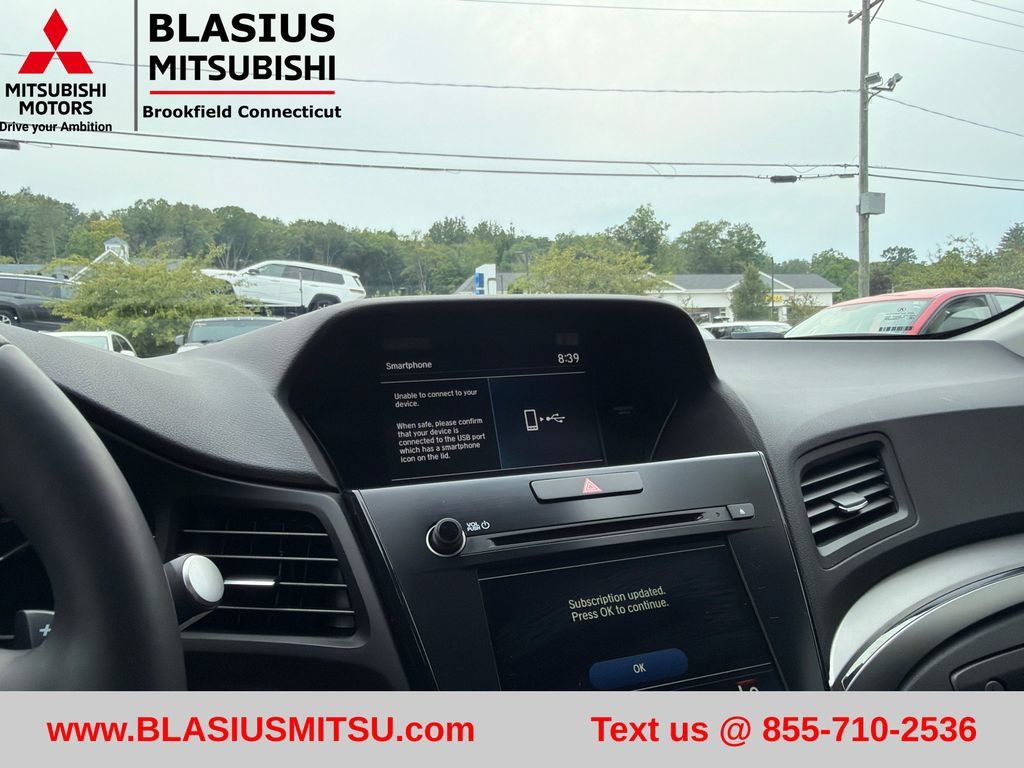 Used 2020 Acura ILX w/ Premium Package FWD image 17