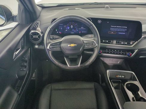 Used 2025 Chevrolet Equinox LT w/ Convenience Package II FWD image 19