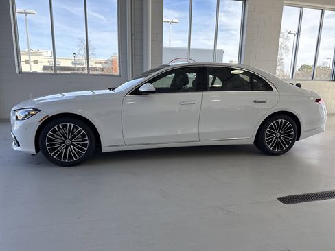 New 2026 Mercedes-Benz S 580 4MATIC Sedan image 3