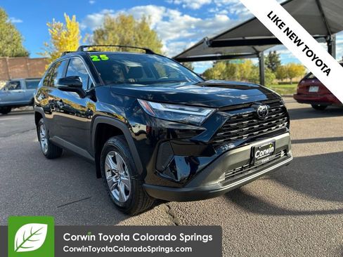 Used 2025 Toyota RAV4 XLE image 1