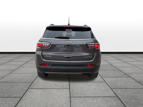 Used 2022 Jeep Compass Limited image 4