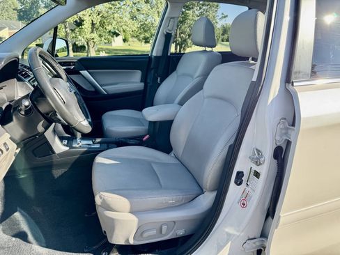 Used 2014 Subaru Forester 2.5i Touring w/ Protection Package #2 AWD/4WD image 11