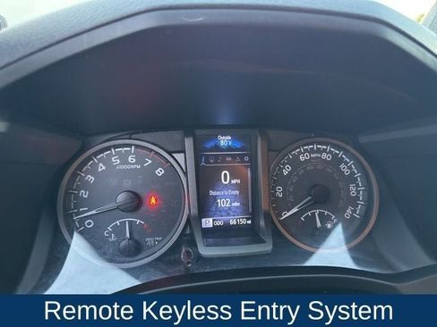 Used 2018 Toyota Tacoma TRD Sport image 20