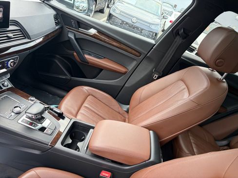 Used 2019 Audi Q5 2.0T Premium Plus w/ Premium Plus Package image 31