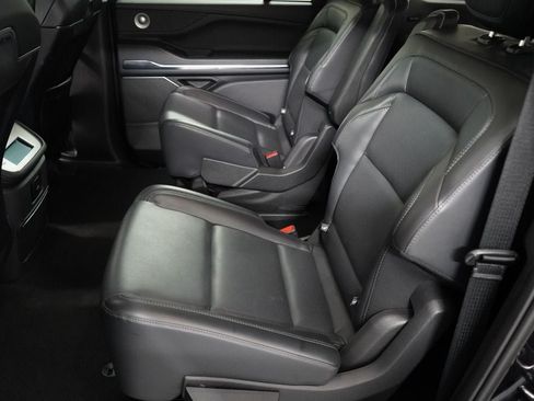 Used 2025 Lincoln Navigator L Reserve AWD/4WD image 20