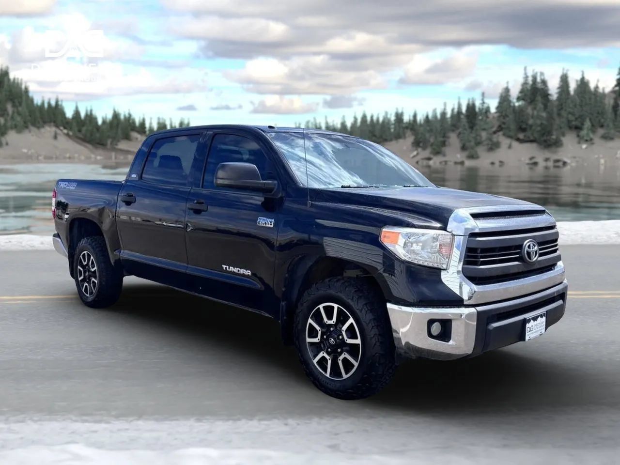 Used 2015 Toyota Tundra SR5 w/ TRD Off Road Package AWD/4WD image 4