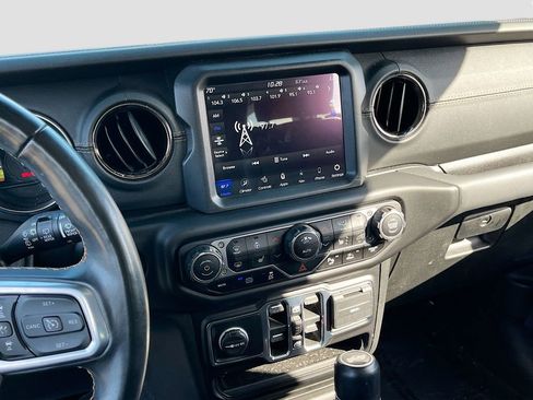 Certified 2021 Jeep Wrangler Unlimited Sahara image 15