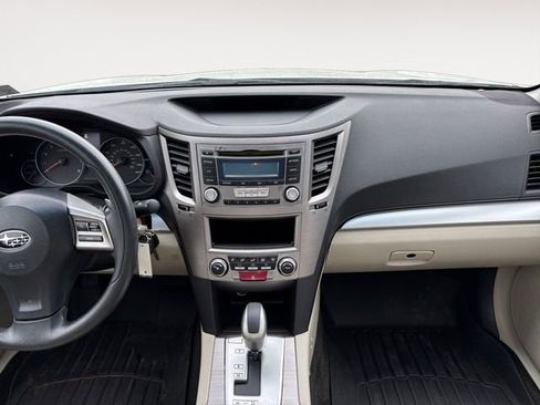 Used 2014 Subaru Legacy 2.5i AWD/4WD image 11
