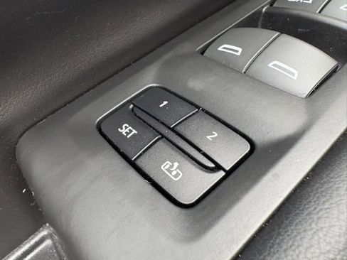 Used 2023 GMC Yukon AT4 image 28