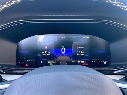 Used 2025 Volkswagen Taos S image 18