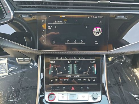 Used 2024 Audi RS Q8 AWD/4WD image 23