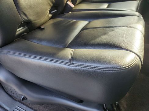 Used 2013 Chevrolet Avalanche LT w/ All-Star Edition image 27