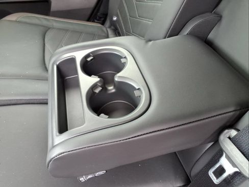 Used 2025 Nissan Pathfinder Platinum w/ Cargo Package FWD image 21
