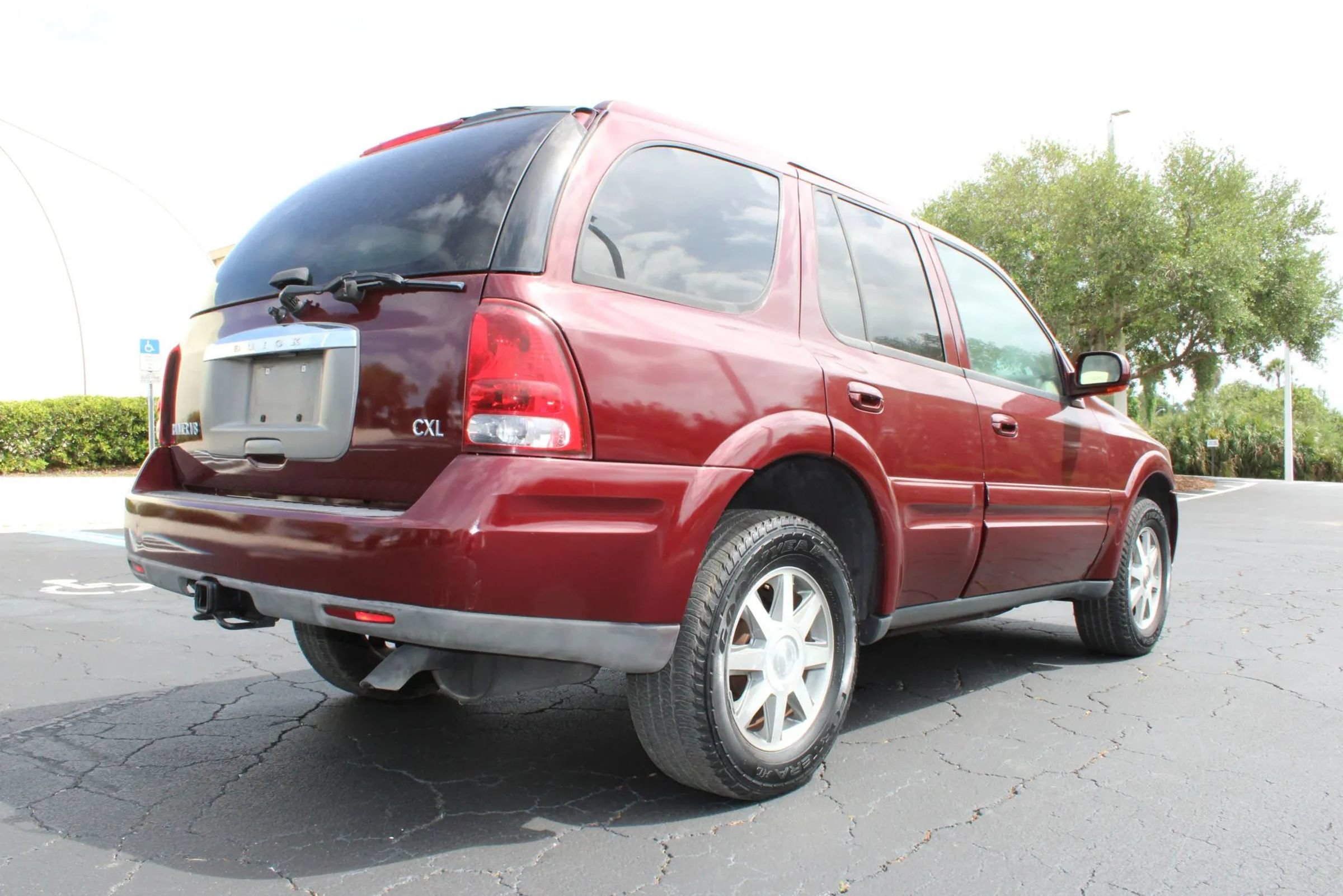 Used 2004 Buick Rainier CXL RWD image 5