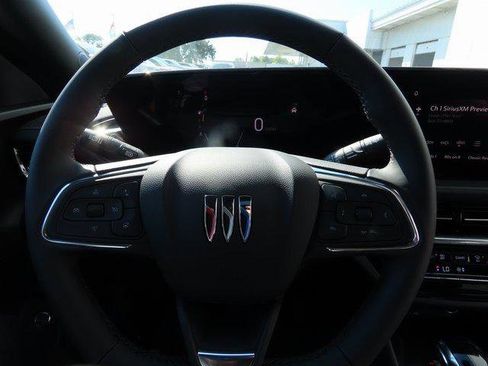 New 2025 Buick Envista Avenir image 26