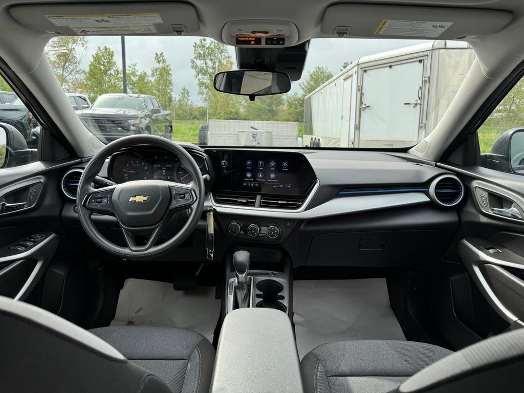 Certified 2024 Chevrolet Trax LS w/ Driver Confidence Package FWD image 20