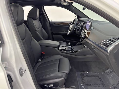 Used 2023 BMW X4 xDrive30i w/ Premium Package image 16