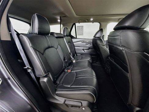 Used 2023 Honda Pilot Elite image 31