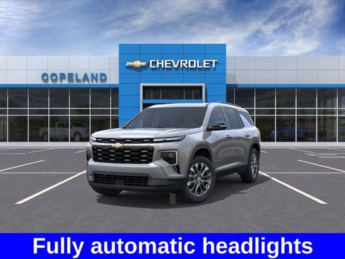 New 2026 Chevrolet Traverse LT w/ Sun and Wheel Package image 9