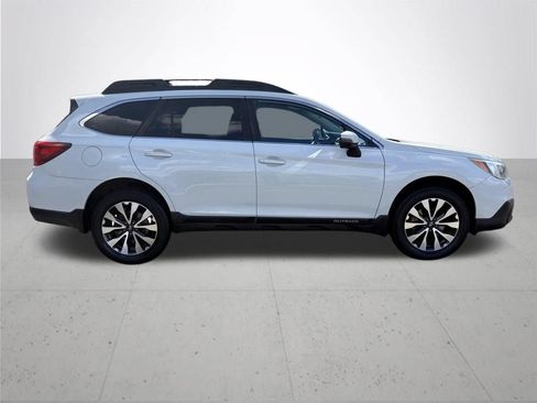 Used 2015 Subaru Outback 3.6R Limited w/ Popular Package #4 AWD/4WD image 5