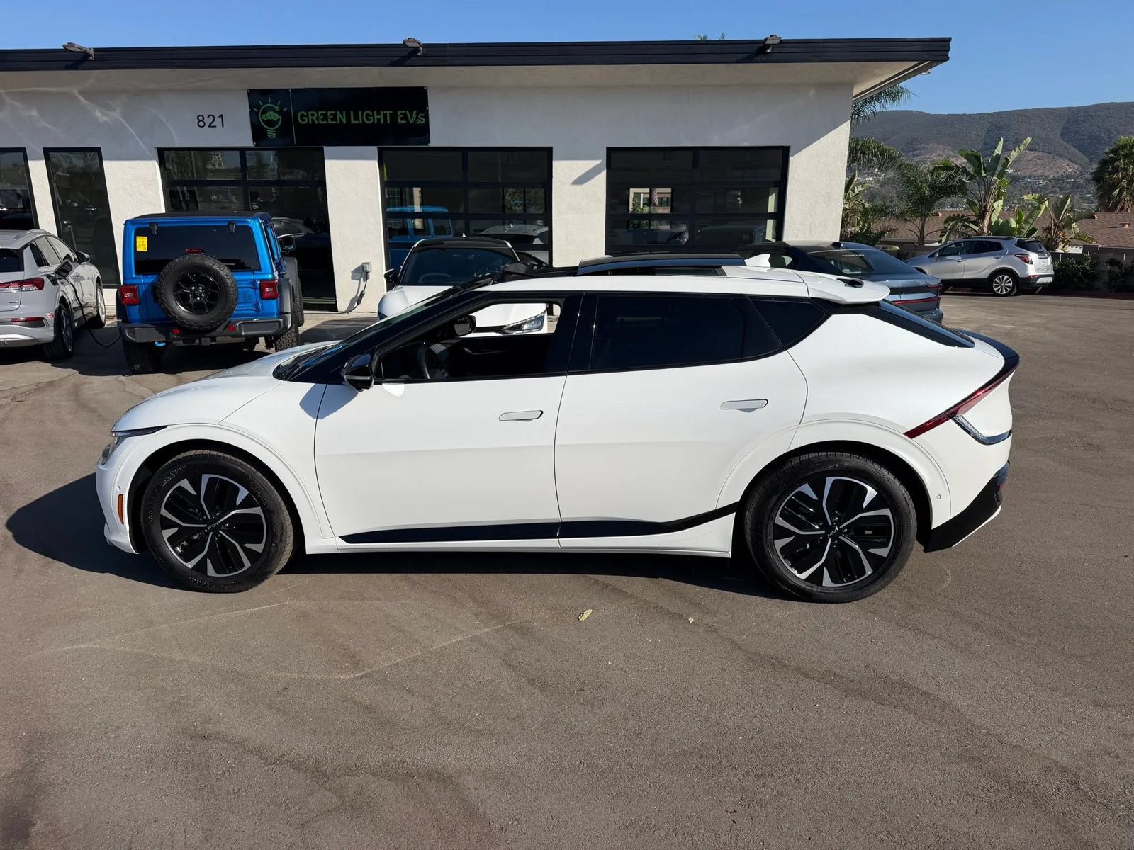 Used 2023 Kia EV6 GT-Line w/ GT-Line Suede Seat Package RWD image 8