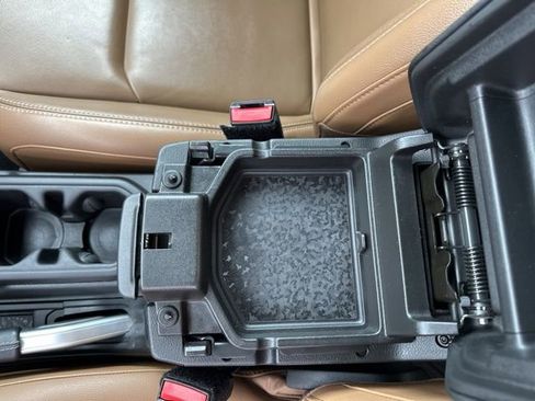 Used 2021 Jeep Wrangler Unlimited Rubicon 4xe w/ Steel Bumper Group image 35