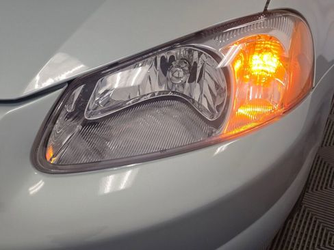 Used 2003 Chrysler Sebring Limited image 46